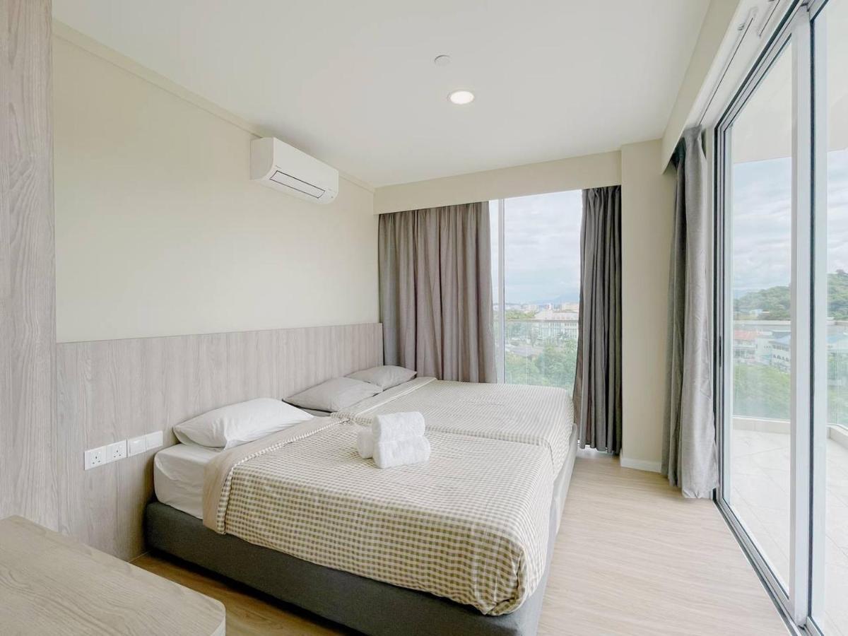 QUEENSLAND SUITES at Aru Suites, Kota Kinabalu Bagian luar foto